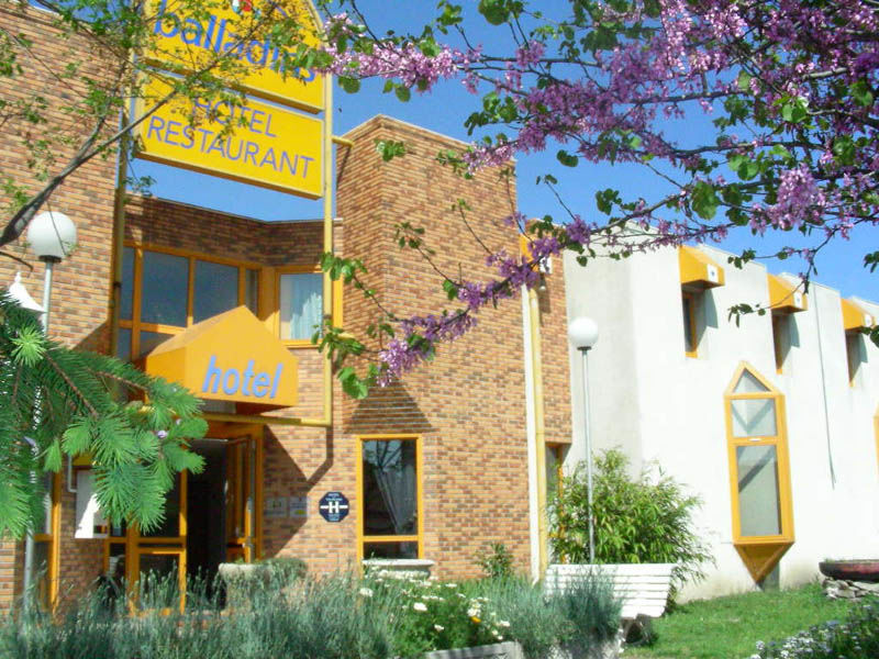 Logis Hotel L'Etoile Carcassonne Esterno foto